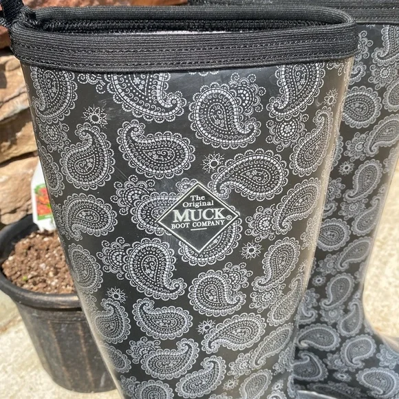 Beautiful Muck Boots - Picture 7 of 7